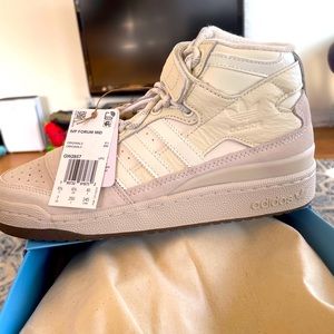 Adidas Ivy Park Forum Mid Men’s size 7, women’s size 8, “Icy White”